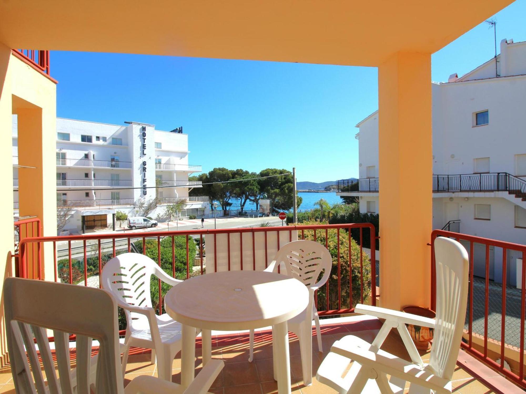 Girona II 1-4 Porta 8 - Apartamento Enfrente De La Playa Grifeu. - Es-228-63 Llançà Extérieur photo