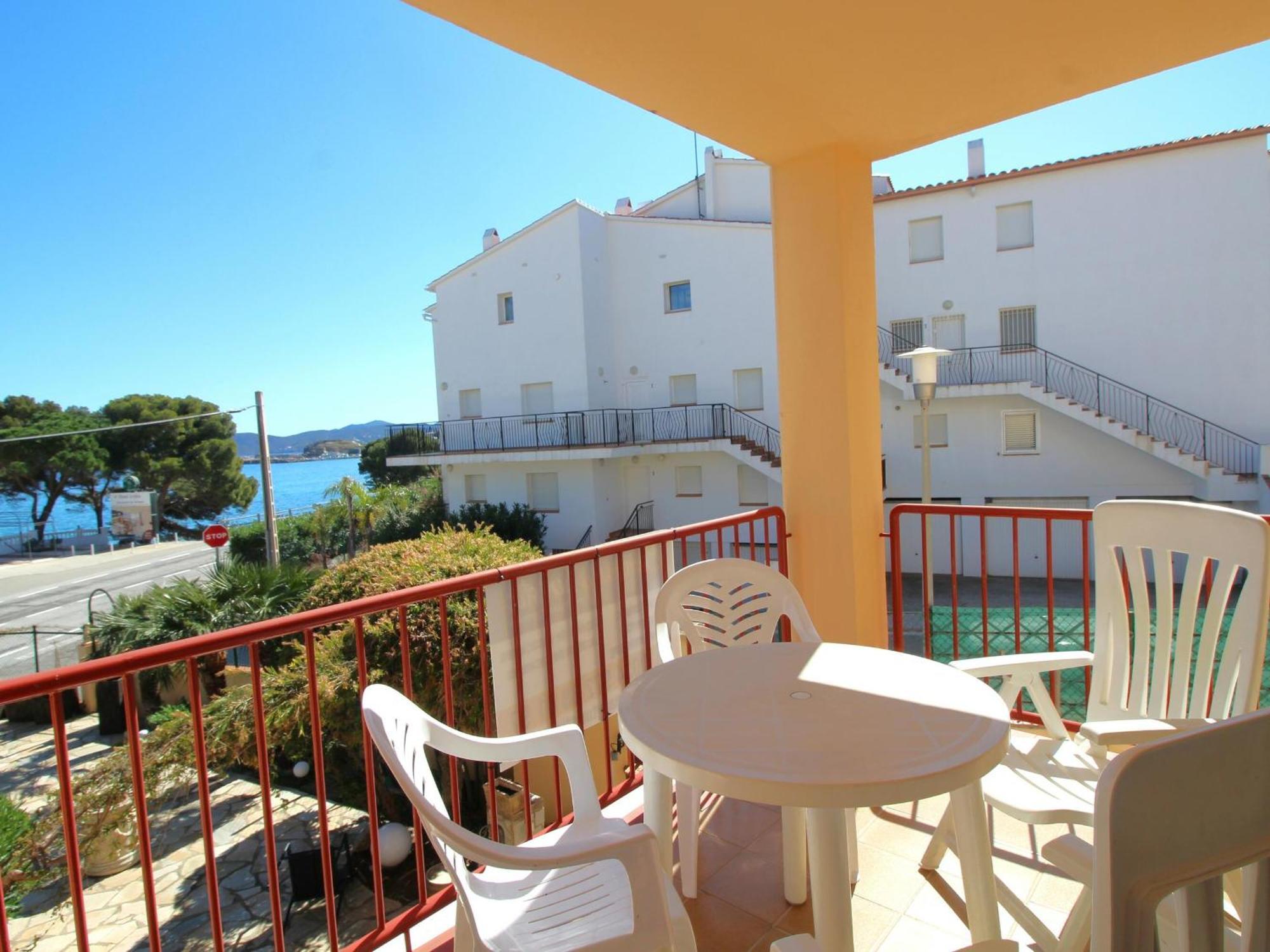 Girona II 1-4 Porta 8 - Apartamento Enfrente De La Playa Grifeu. - Es-228-63 Llançà Extérieur photo